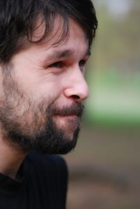 Are there any risks or side effects associated with beard transplants_ 2 hair transplant during tourism